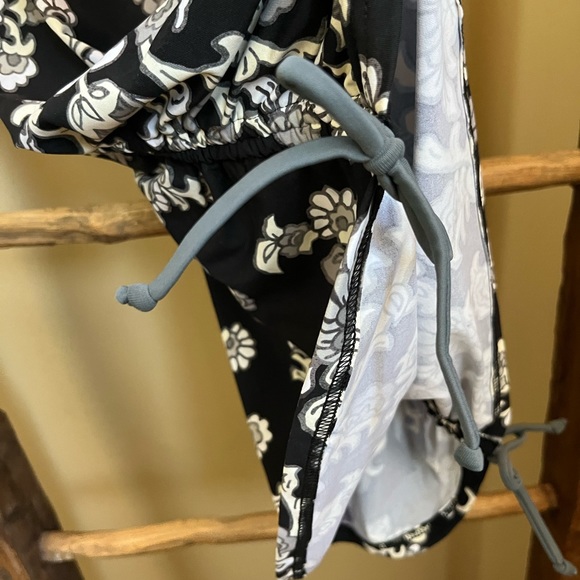 NWT ELLA MAE MAYA SWIM TOP SIZE EXTRA LARGE - Picture 4 of 7